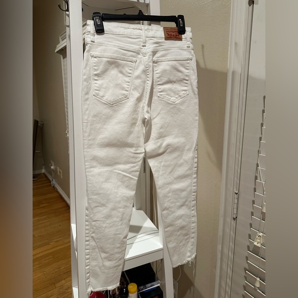 Levi's White Distressed Skinny Jeans - Picture 3 of 3